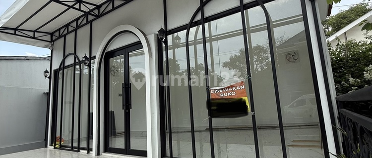 Premium Shop House in Sanur, Strategic and Ready to Use 1