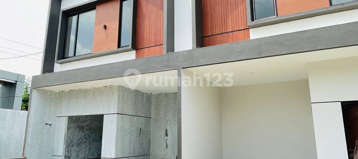 Luxury 800 Million Rupiah House In Amplas 1