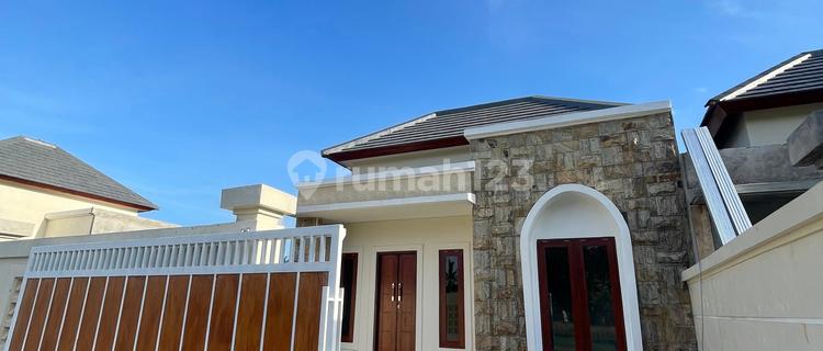 Semi Villa Tabanan House SHM at Jl. Rajawali No. 10, Dauh Peken, Tabanan, Tabanan, Bali, Indonesia, 82111, Subamia 1