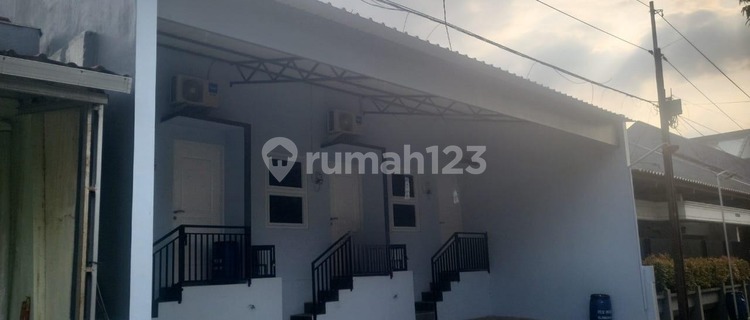 Rumah daerah Tanah Mas Semarang - 11022 1
