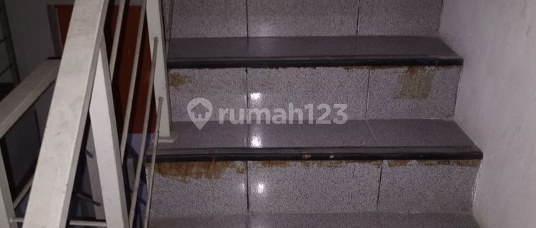 FOR QUICK RENT: SHOPHOUSE IN PERMATA PALEM 1