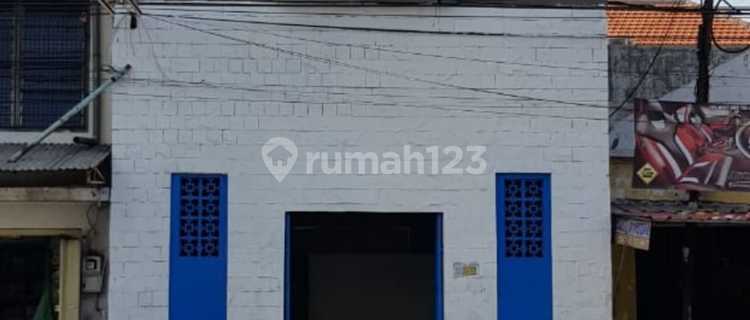 3-Story Shophouse Kenjeran Main Road Surabaya 1