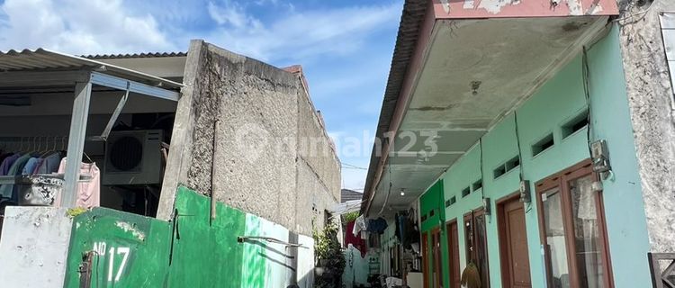 FOR SALE: 8-UNIT RENTAL PROPERTY, IDEAL FOR INVESTMENT 1