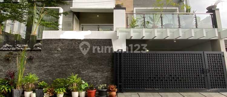 For Sale 5 BR House with Swimming Pool in Billymoon Pondok Kelapa 1