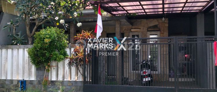 Strategic Minimalist House Near Many Universities 1