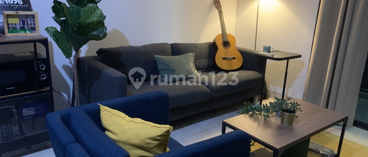 Modern And Cozy Apt. Directly Connected To Aeon Mall Tanjung Barat. Across Tanjung Barat Commuter Line Station. 1