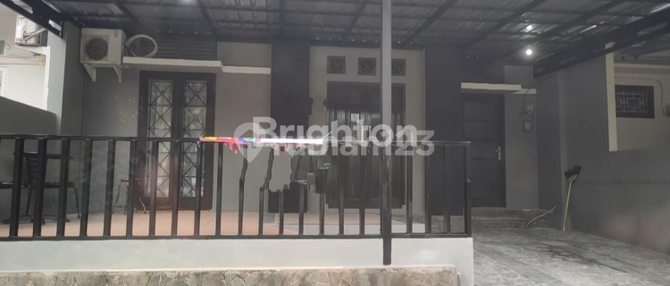 A Cozy and Ready-to-Live-In House 1