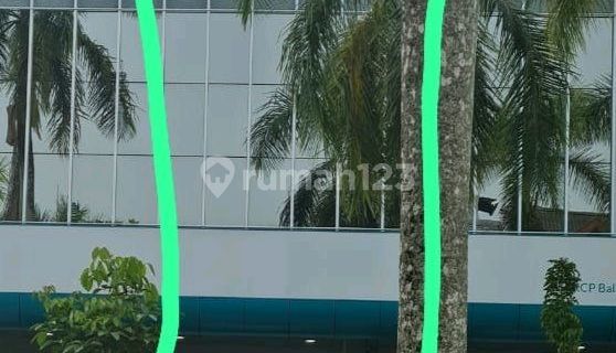 Shop House in a Strategic Area for Investment 1