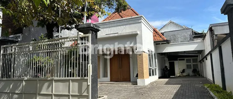 Rumah Tengah Kota, Strategis 1