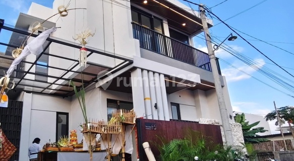 DISEWAKAN RUMAH SEMI VILLA DI KEDUNGU, DEKAT PANTAI KEDUNGU 1