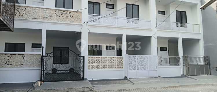 Dijual Rumah Modern 2 Lantai Siap Huni di Harapan Indah, Kota Bekasi 1