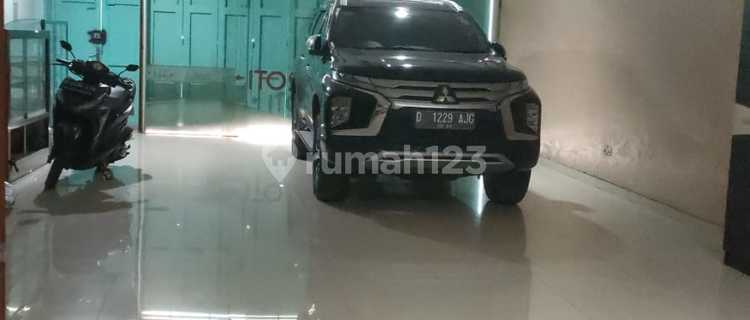 Single-Story Shop House Rental in Sudirman Area 1