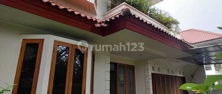 Rumah bisa untuk Kantor 2Lt di Kemang-Cipete 1