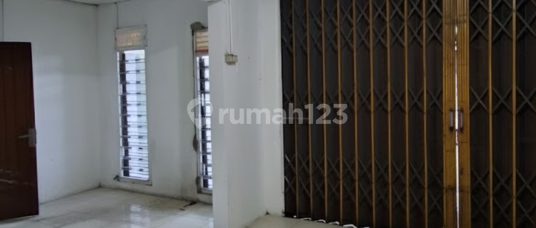 For Rent: Strategic Location Shop House on Kaliwungu Street, Suitable 1