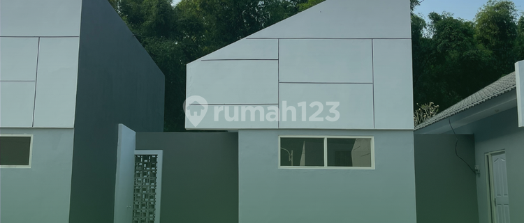 Jual Rumah Modern Type Shubuh 36/60 A1 No.35 Lingkungan Asri, Dekat Terminal Mojokerto 1