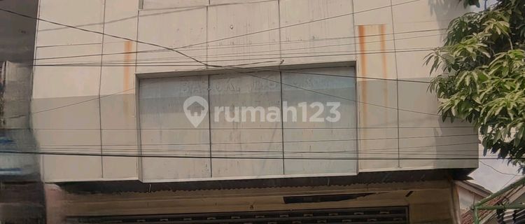 Ex Showroom Ruko Super Strategic Along Taman 1