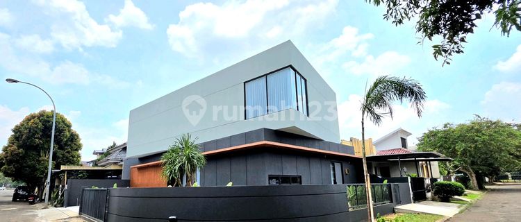 Minimalist Modern Independent Building House Ready to Occupy in Kencana Loka 1