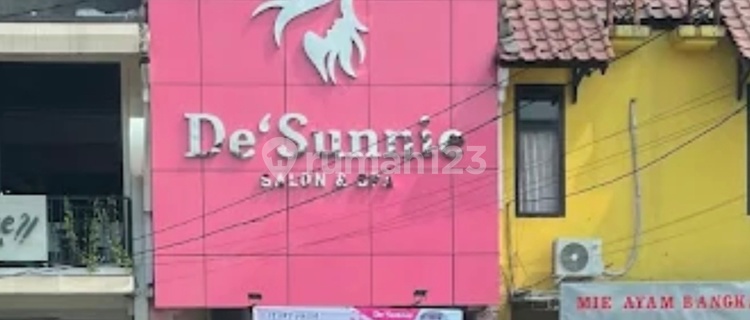 For Sale: 2.5-Story Shop House in Kemang Pratama Bekasi, Busy Location 1