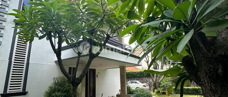 Rumah di Sewa di Darmawangsa Kebayoran Baru Jakarta Selatan 1