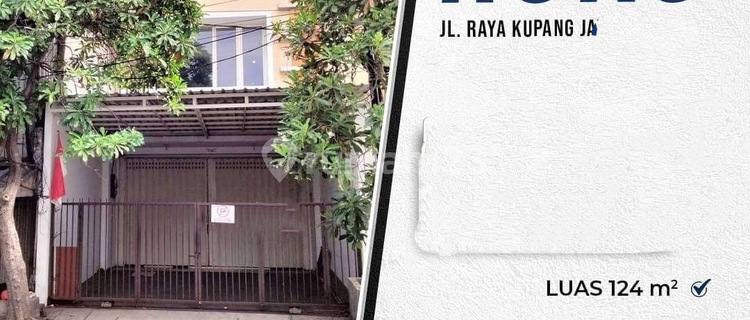 Shop house near satellite toll access. 1