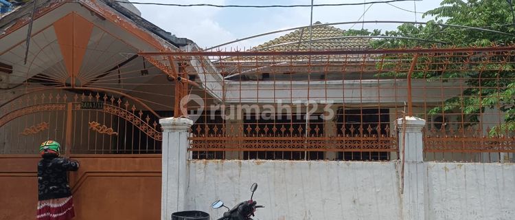 For Sale: Ploso Timur Surabaya Boarding House 1