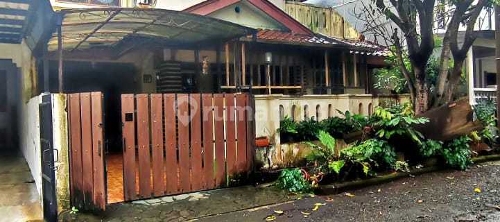 House for Sale, 2 Floors in a Safe & Comfortable, Tidy and Clean Environment, in Maleo Housing, Bintaro, Tangsel. 1