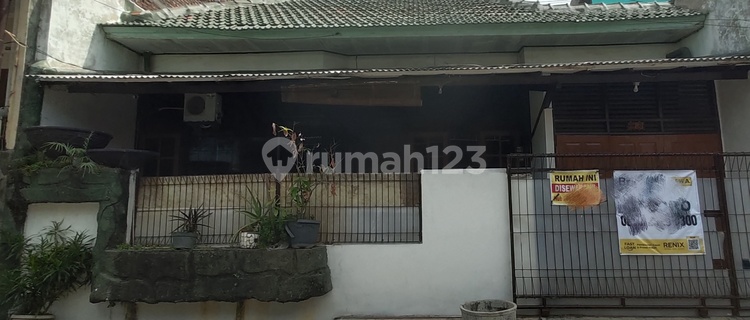 Flood-Free Ready-to-Occupy House in Tanah Mas, North Semarang 1