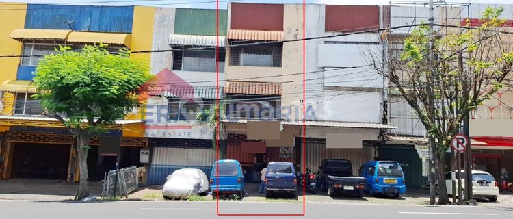 3-Story Shophouse in Malang Business Center 1
