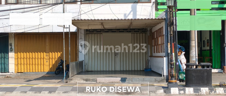 For Rent 2-Story Strategic Shop House In The Center Of Kediri City 1