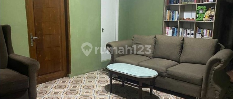 Boarding House for Sale on Raya Penggilingan Street, Cakung 1