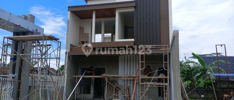2-Storey House For Wealthy Merchants For Investment & Business 1
