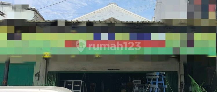 For Rent: Strategic Shop House on Katamso Street, Jebres, Solo 1