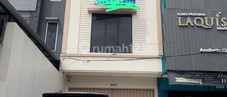 3-Story Shop House for Sale on Panjang Alteri Street, Strategic Location 1