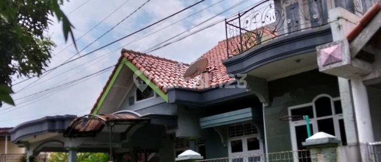 Rumah Besar Hook Terawat Siap Huni 1