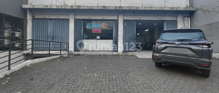 For Sale: Shop House + Basement Ready, Located Along the National Road Semarang Solo 1