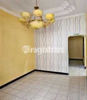 Ready-to-Occupy House on Jl. Budi Prihati Bawen Near the Market 1