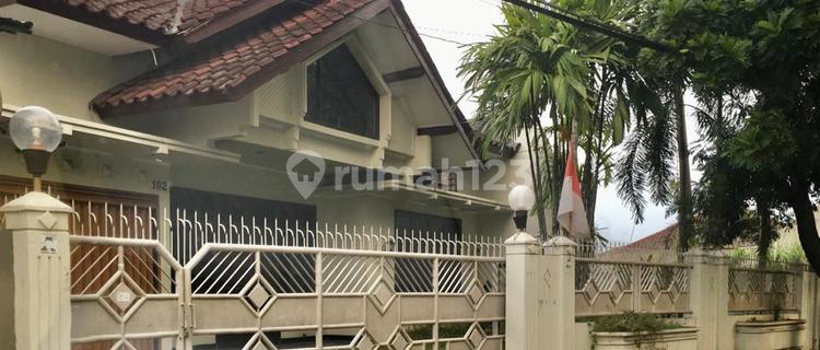 Disewakan dan Dijual Rumah Mewah di Lokasi Elite 1