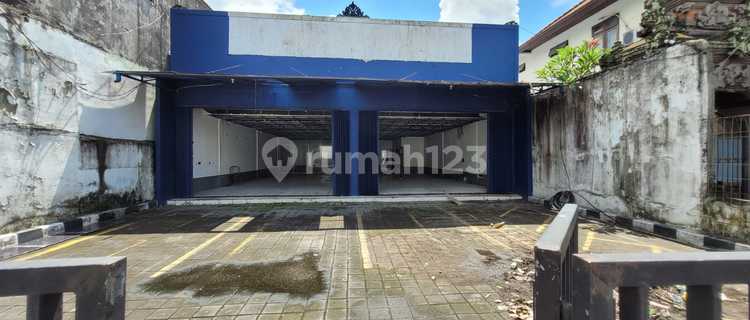 Shop house bonus with a sturdy steel structure building. 1