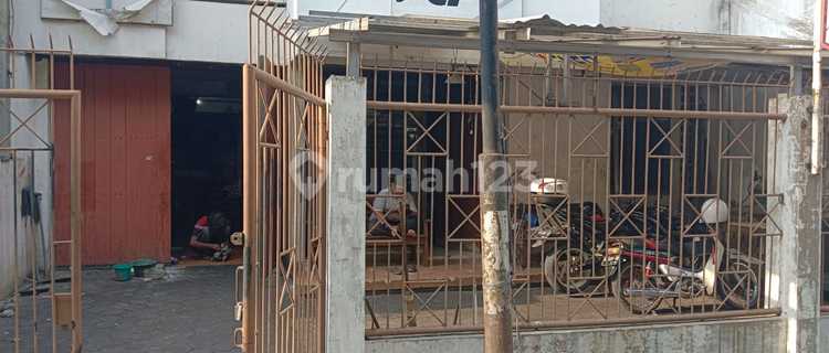 Rumah 3lantai Cocok Untuk Usaha Pusat Kota 1