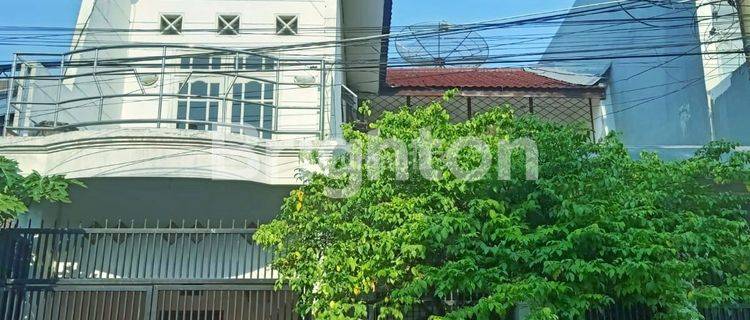 RUMAH KOST DEKAT RAYA MERR KAMPUS C UNAIR GALAXY MALL SURABAYA TIMUR 1