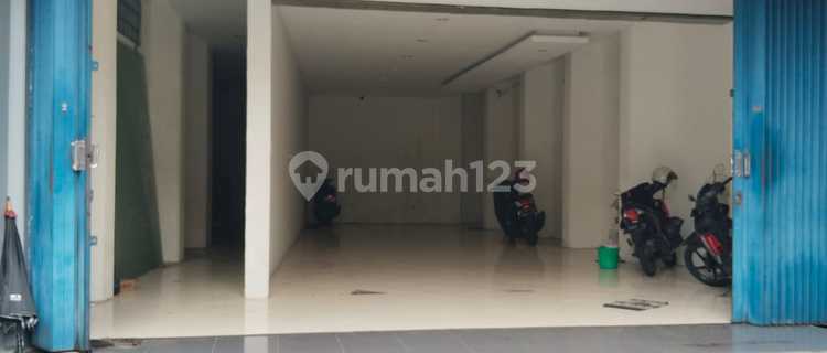 Showroom Shop House Gentengkali Near Tunjungan Siola, Central Surabaya 1