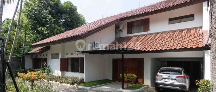 Dijual Rumah - Kebayoran Baru, Jakarta Selatan 1