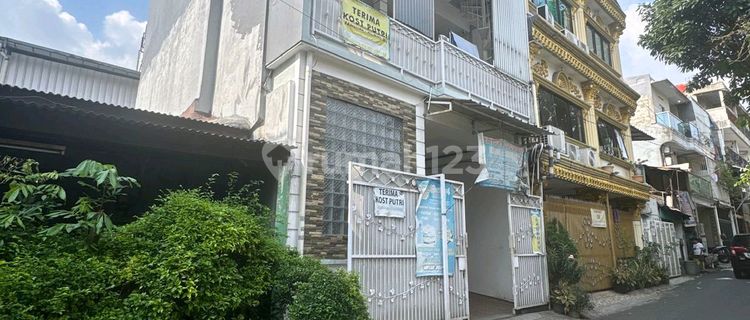 Boarding House for Sale in Rawa Belong, Near Binus, West Jakarta 1