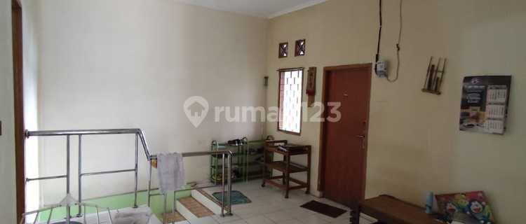 Kos-Kosan Jl.puskesmas (Size Land/Building 204/300 M) 1