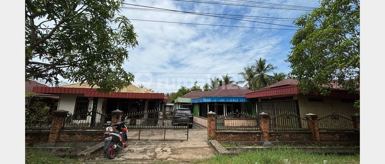 Tepi Jalan Setapuk! Rumah + Tanah 1.755 m², Sertifikat Lengkap 1