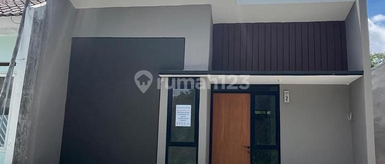 Minimalist House Area Established in Solo 1