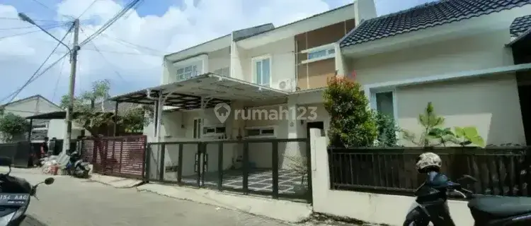 RUMAH TAKE OVER DP 260 JT NEGO DI CLUSTER NYAMAN SARIWANGI BANDUNG BARAT AKSES KE TOL PASTEUR, KAMPUS MARANATHA DAN SARIJADI 1