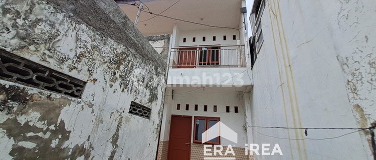 2-Story Boarding House for Sale in Solo Near Sheikh Zayed Mosque 1