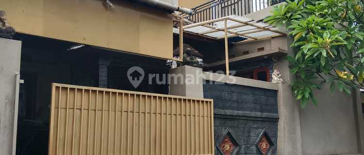 Rumah 2 Lantai Dekat Pantai dan Bali Safari Gianyar 1