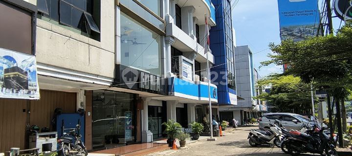 For Rent: 3-Story Shop House in Kalimalang Commercial Center. 1